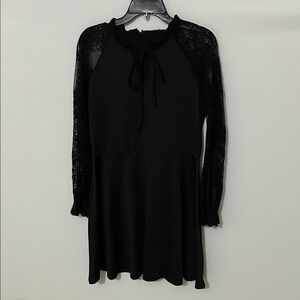 Elegant Black Lace Sleeve Dress